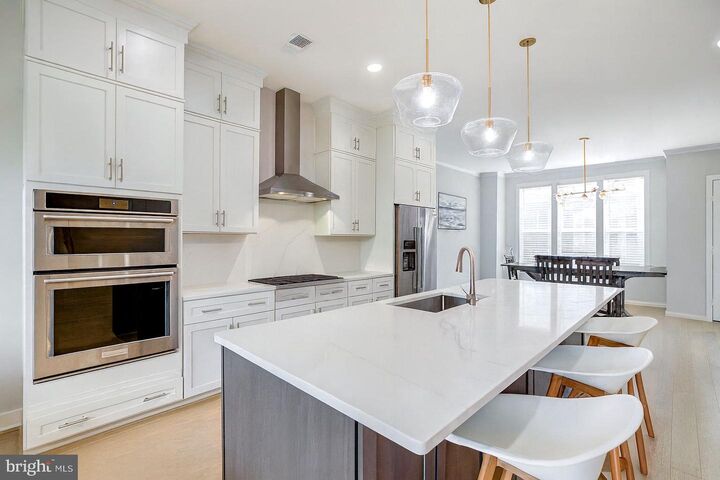 Property Photo:  14371 Beckett Glen Circle  VA 20151 