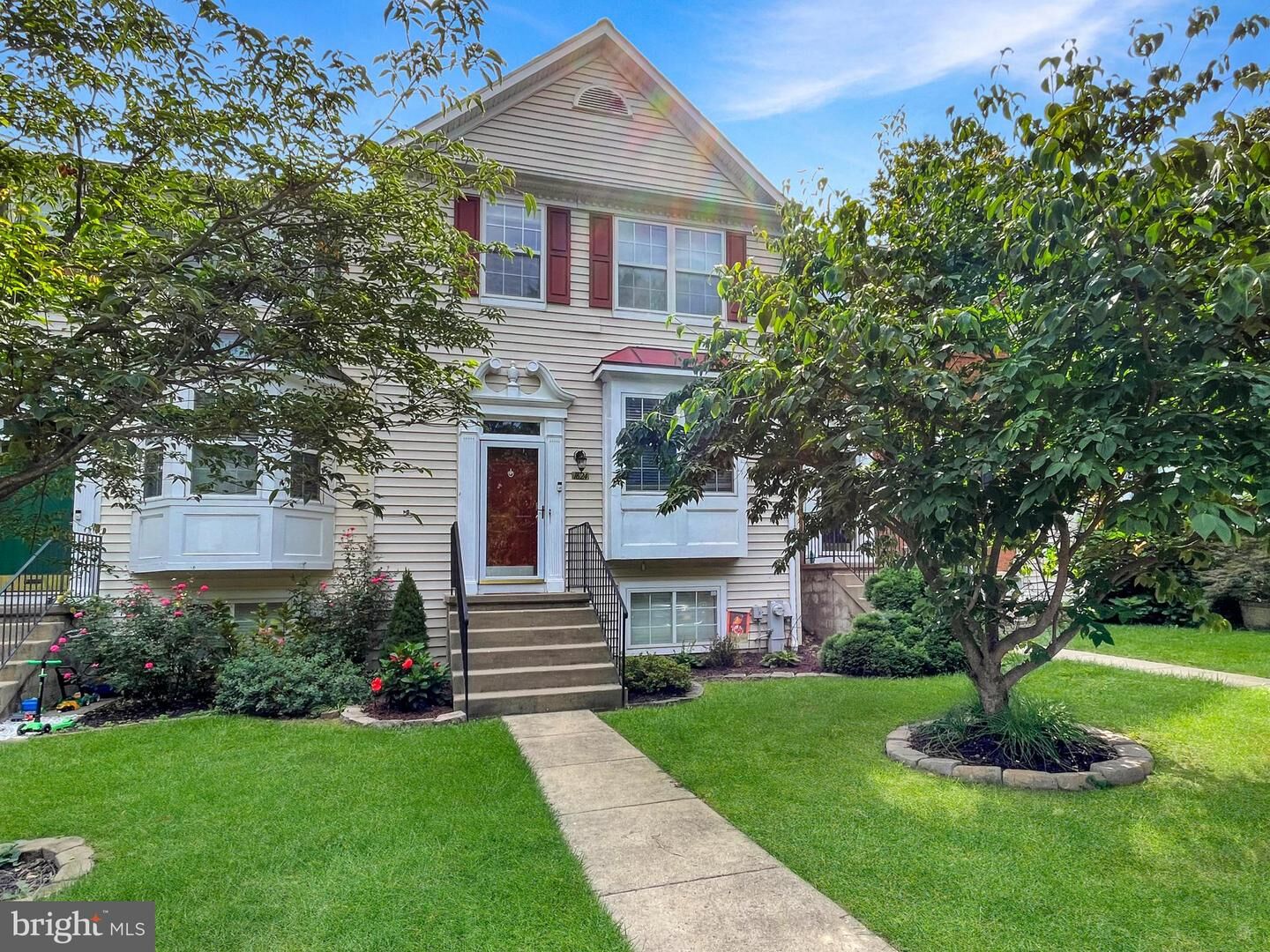 Property Photo:  1624 Katheryne Village Square  MD 21409 