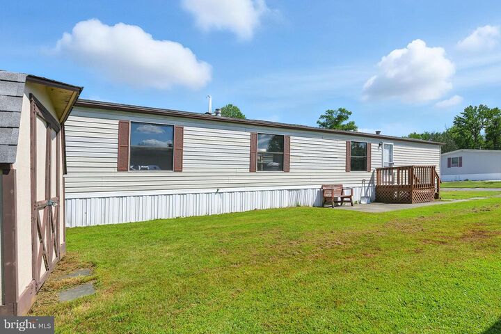 Property Photo: 8 Gypsum Drive 168 DE 19713