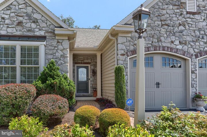 Property Photo: 403 Village Way PA 17112