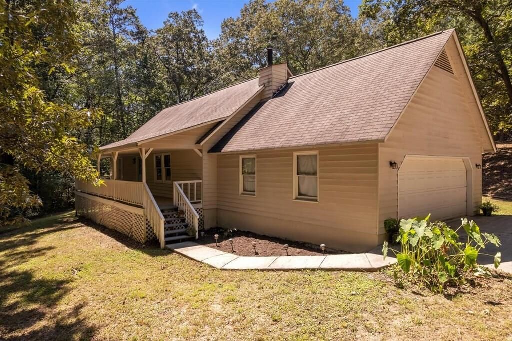 Property Photo: 1200 Percheron Drive GA 30721