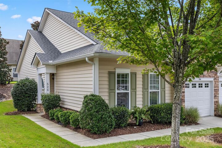 Property Photo: 526 Pine Links Drive SC 29708