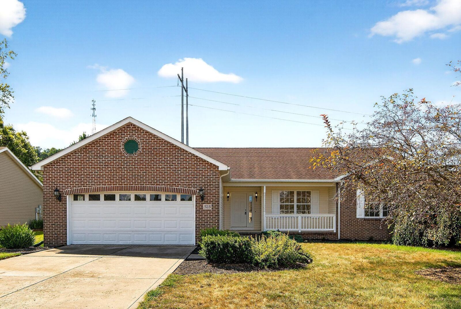 Property Photo:  525 Meadowland Drive  OH 43055 