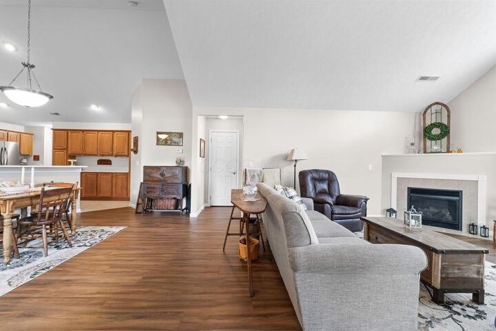 Property Photo:  106 River Lane  OH 43056 