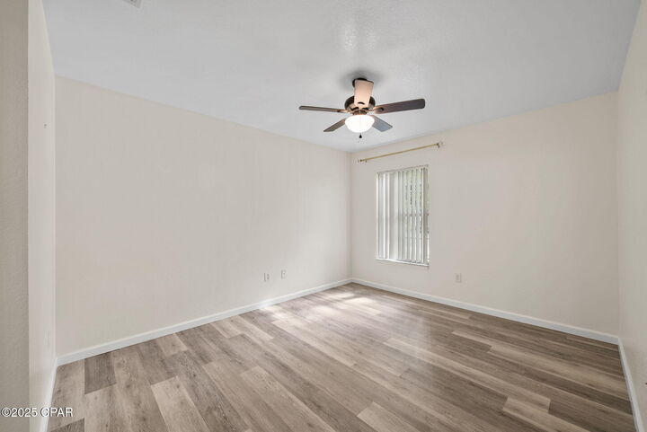 Property Photo: 505 Lighthouse Road FL 32407