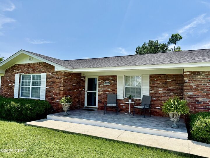 Property Photo: 2704 Drummond Avenue FL 32405