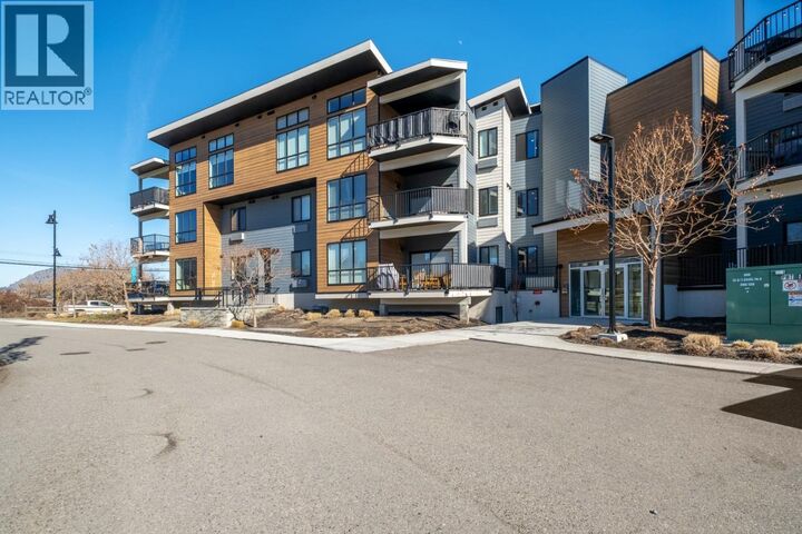 Photo de la propriété: 4215 Gellatly Road South 1305 BC V4T 3N1