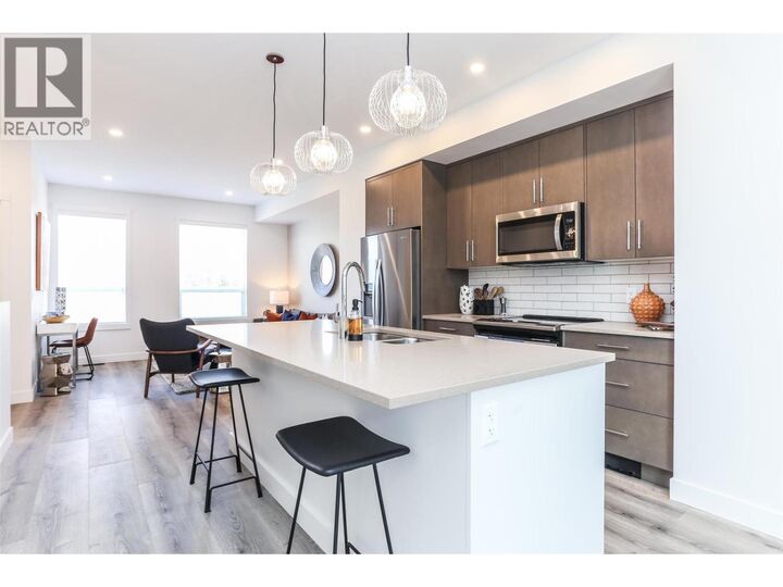 Photo de la propriété: 610 Academy Way 34 BC V1V 0H2