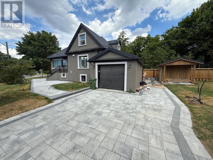 Property Photo:  761 O Connor Drive  ON M4B 2S3 