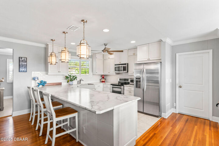 Property Photo: 432 Idlewood Drive FL 32176