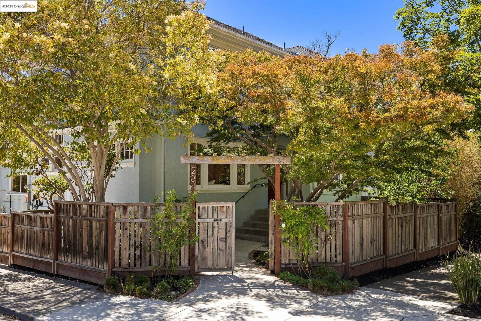 Property Photo: 2842 Ashby Ave CA 94705