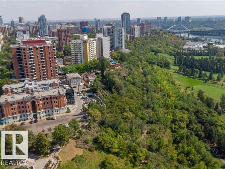 11503 100 Avenue NW 1503  Edmonton AB T5K 2K7 photo