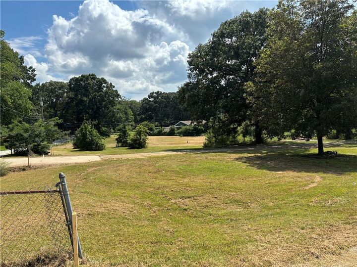 Property Photo:  8150 Lakeview Drive SW  GA 30014 