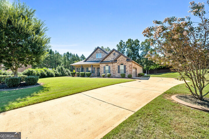Property Photo: 2200 Golden Eagle Drive GA 30248