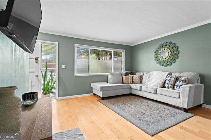 Property Photo:  100 Biscayne Drive NW A3  GA 30309 