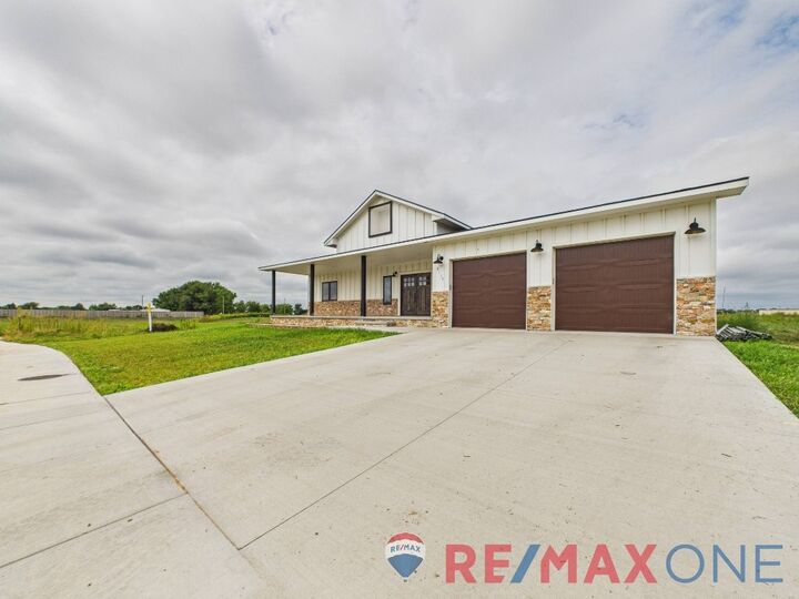 Property Photo:  2115 Idlewild Way  KS 67846 