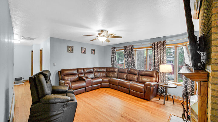 Property Photo: 138 N Road IN 46375