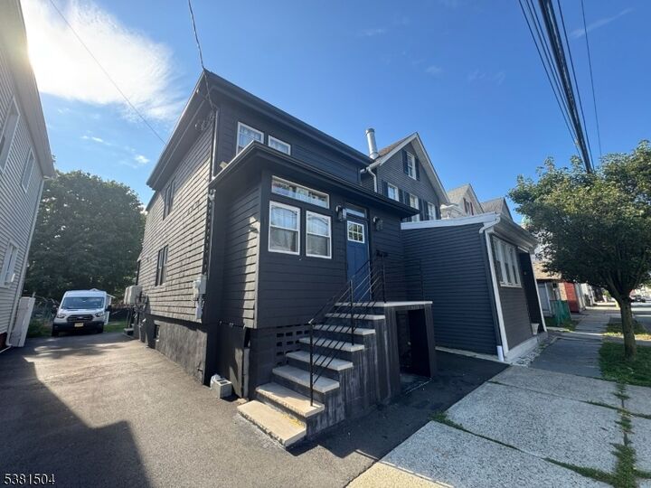 Property Photo: 468 Valley St NJ 07050