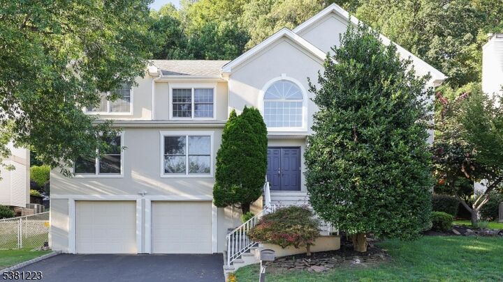 Property Photo: 7 Sycamore Way NJ 07059