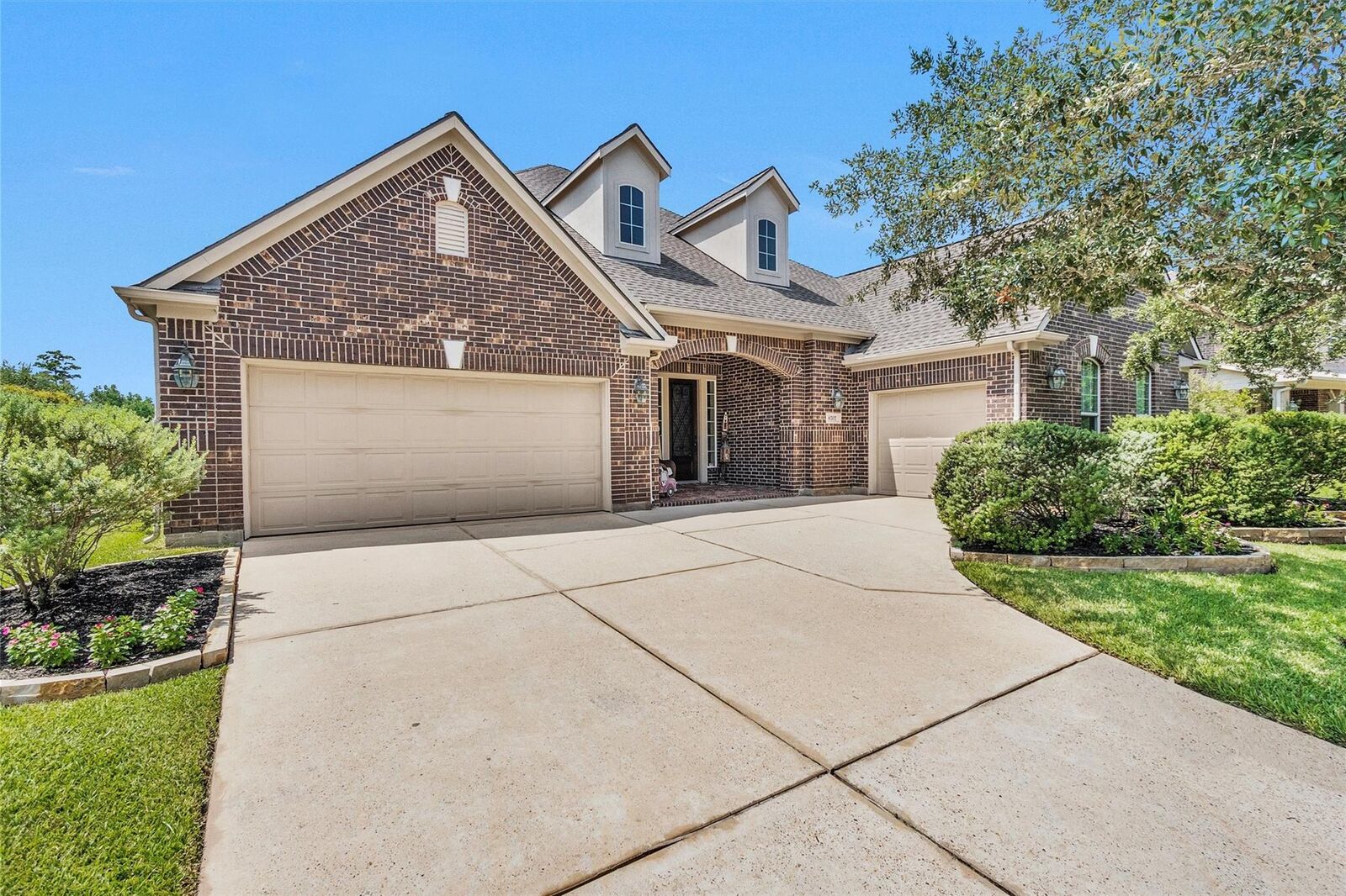 Property Photo: 6707 W Titan Springs Drive TX 77389