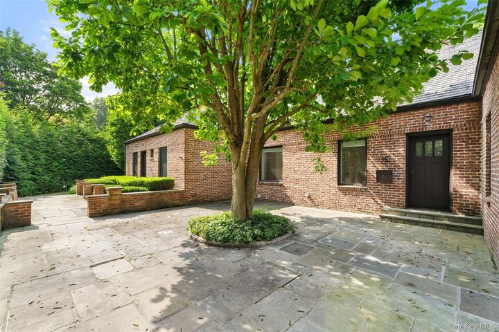 Property Photo: 15 Hudson Road E NY 10533