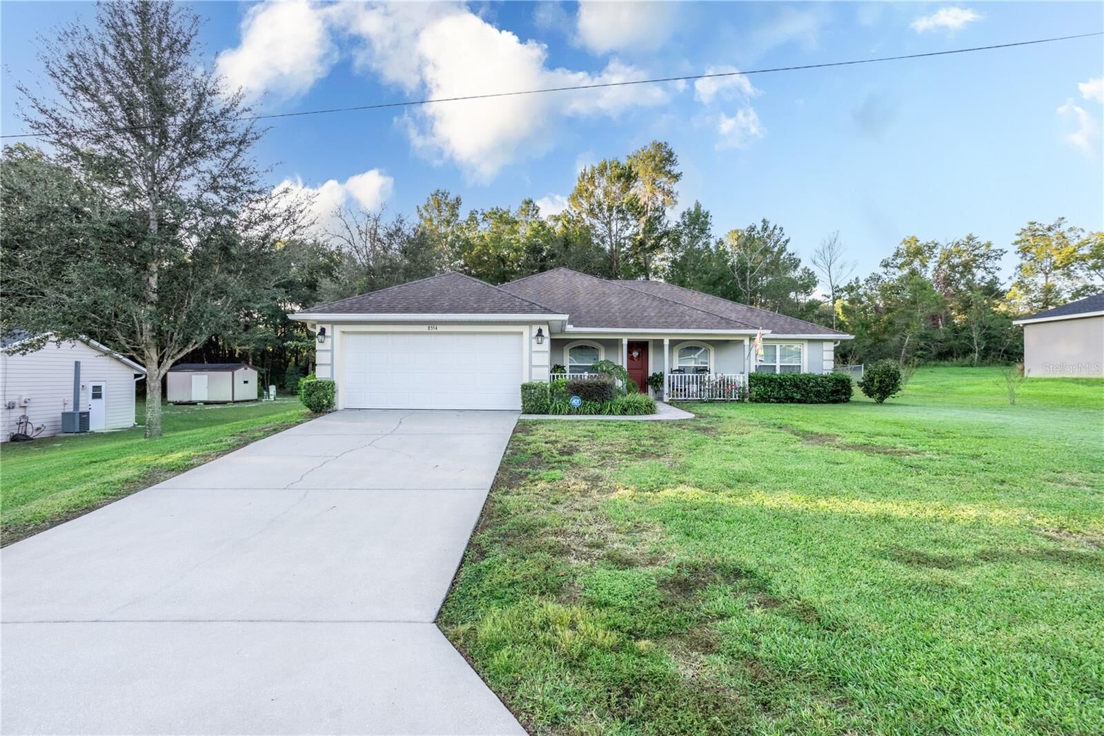 Property Photo:  8554 SE 160th Place  FL 34491 