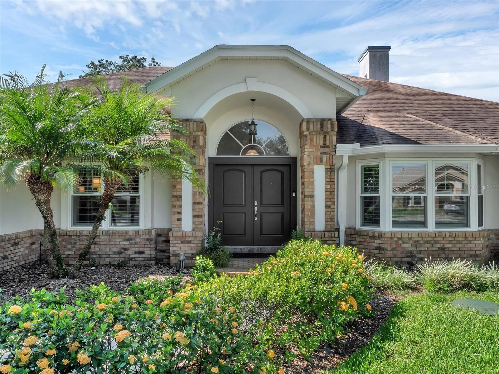 Property Photo:  8050 Winpine Court  FL 32819 