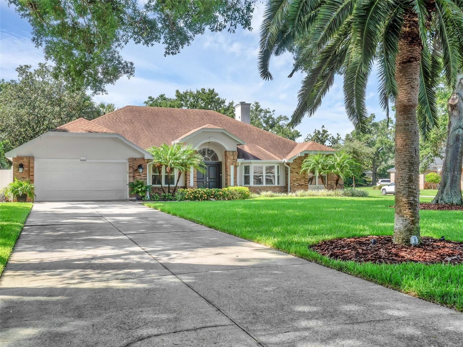 Property Photo:  8050 Winpine Court  FL 32819 