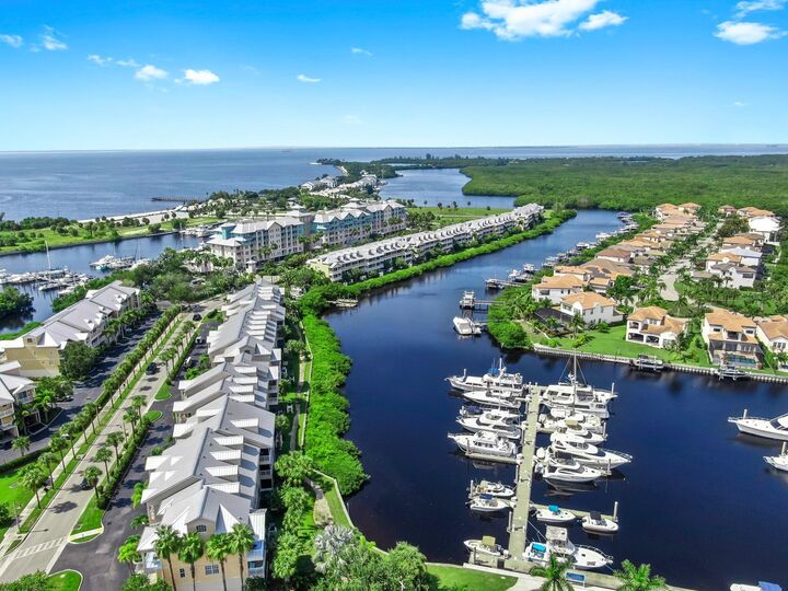 Property Photo: 459 Bahia Beach Boulevard FL 33570