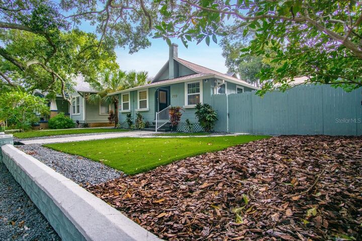 Property Photo: 719 8th Street N FL 33701