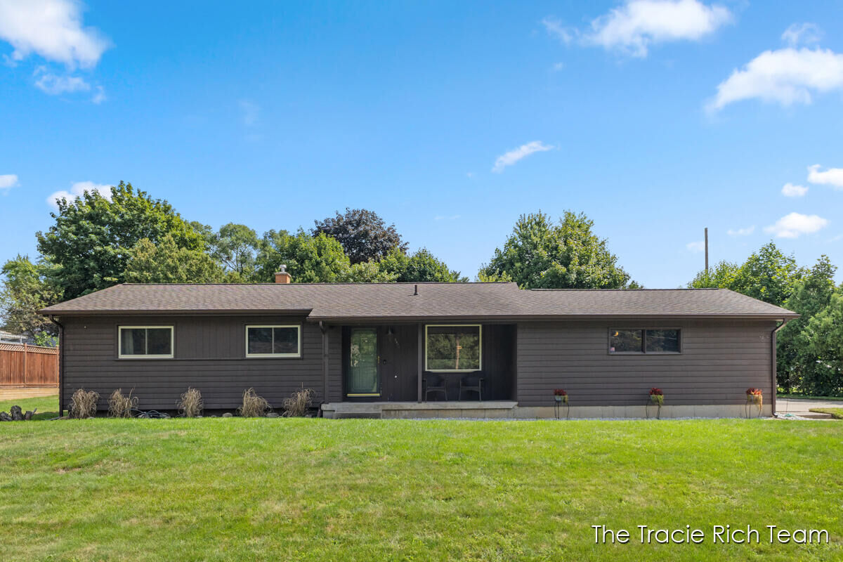 Property Photo: 4592 Bonneville Drive NE MI 49525