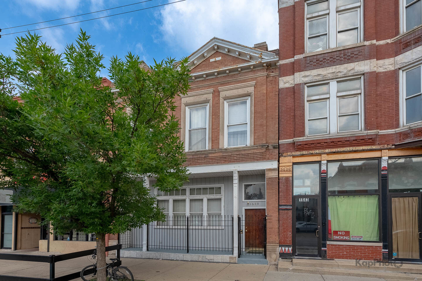Property Photo: 1639 S Blue Island Avenue IL 60608