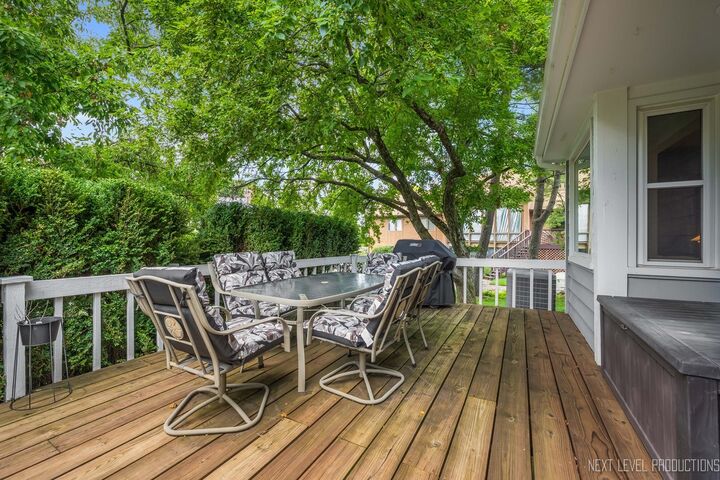 Property Photo: 2490 Lakeside Drive IL 60504