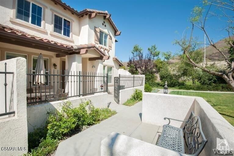 Property Photo:  4759 Via Altamira  CA 91320 