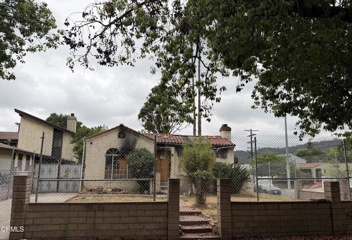 3722 Dover Street  Los Angeles CA 90039 photo