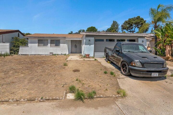 Property Photo: 13442 Mountainside Drive CA 92064
