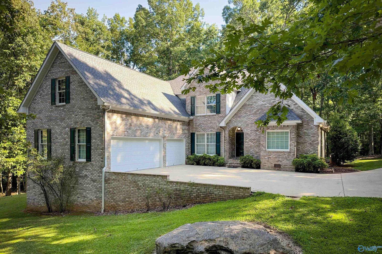 Property Photo: 31 Mountain Oak Trail AL 35670