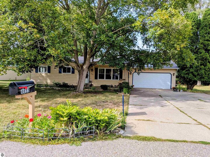 4855 National Drive  Mt Pleasant MI 48858 photo