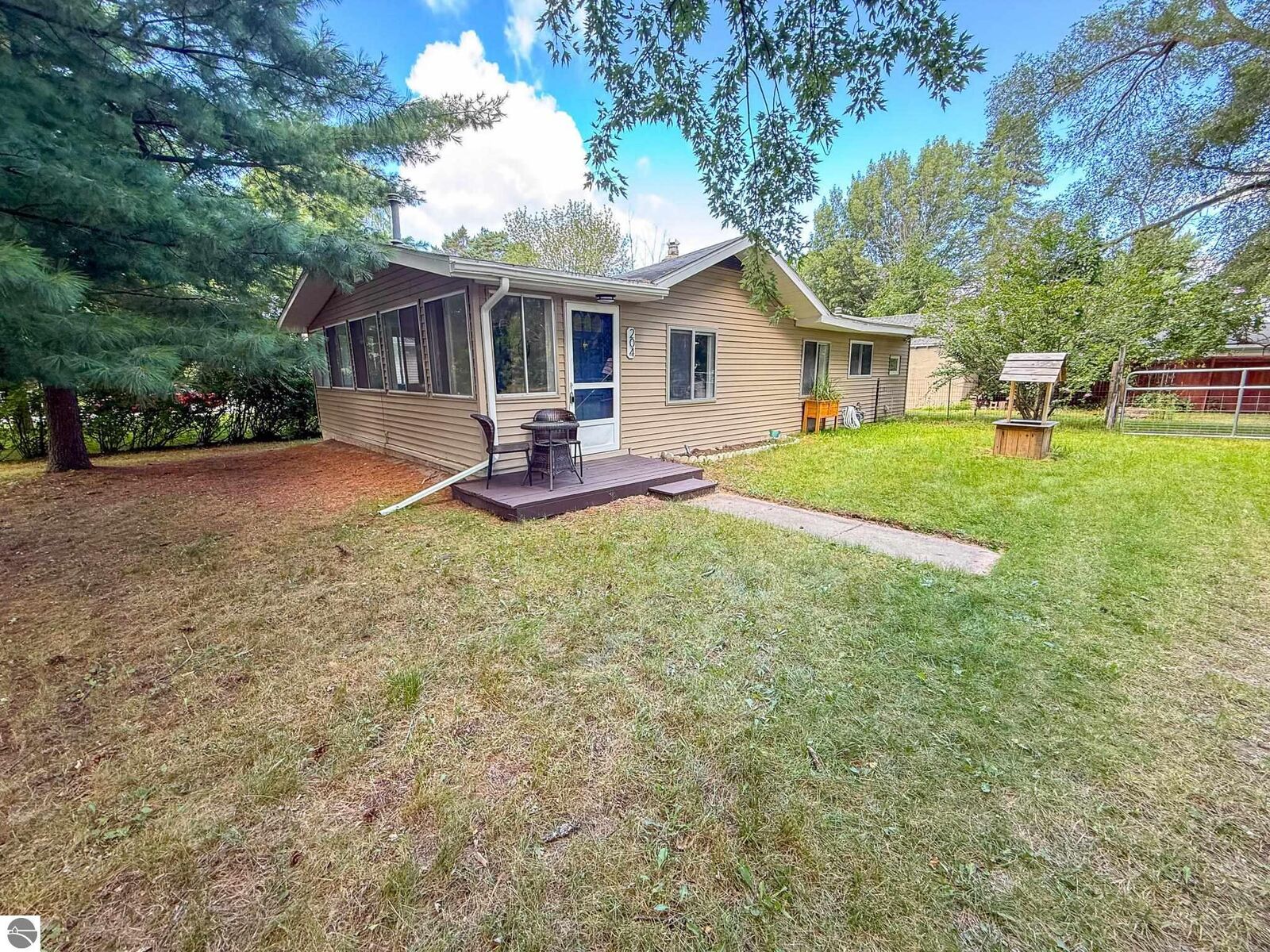 Property Photo: 204 Elm MI 48629