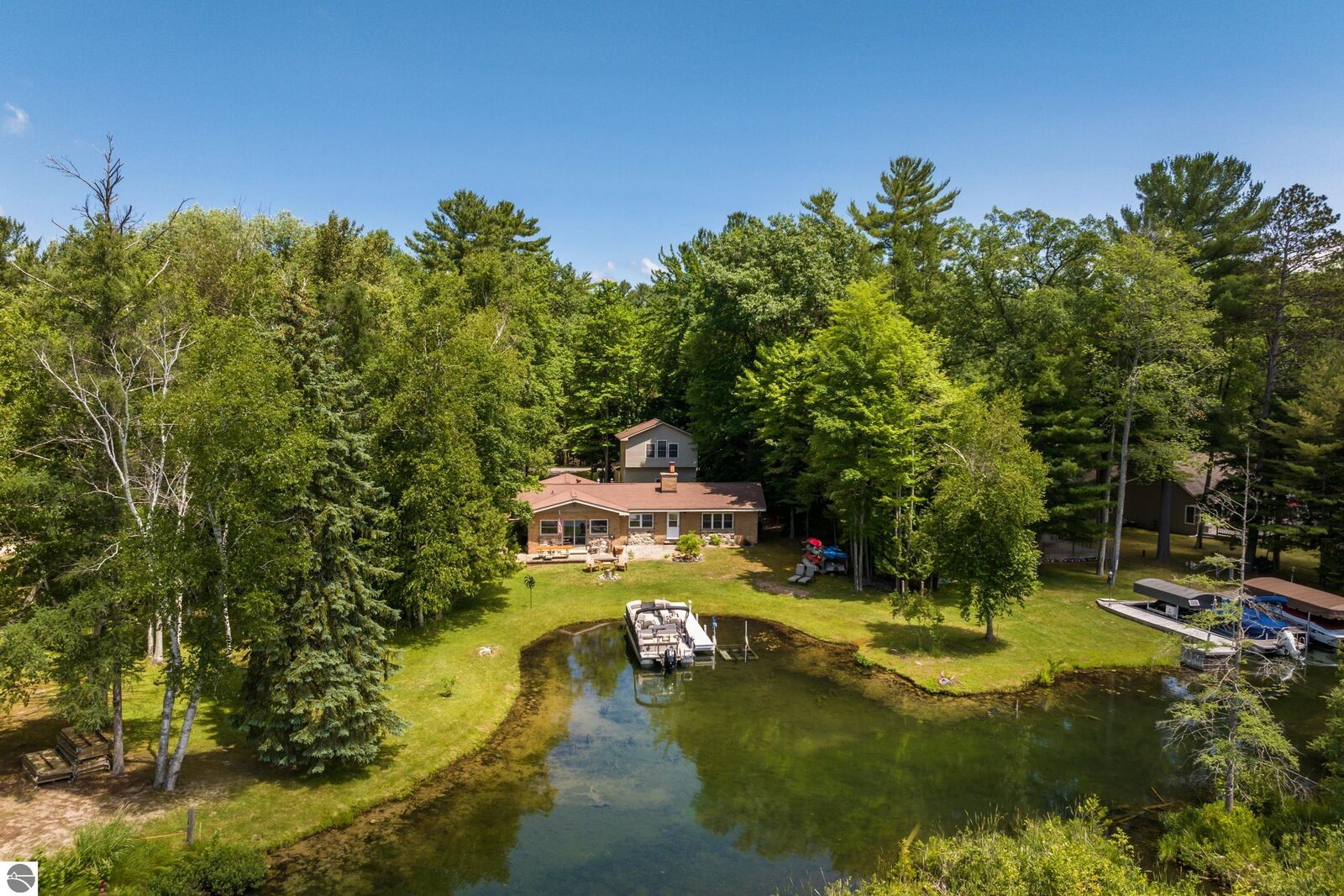 Property Photo:  9431 Shellway Drive  MI 49676 