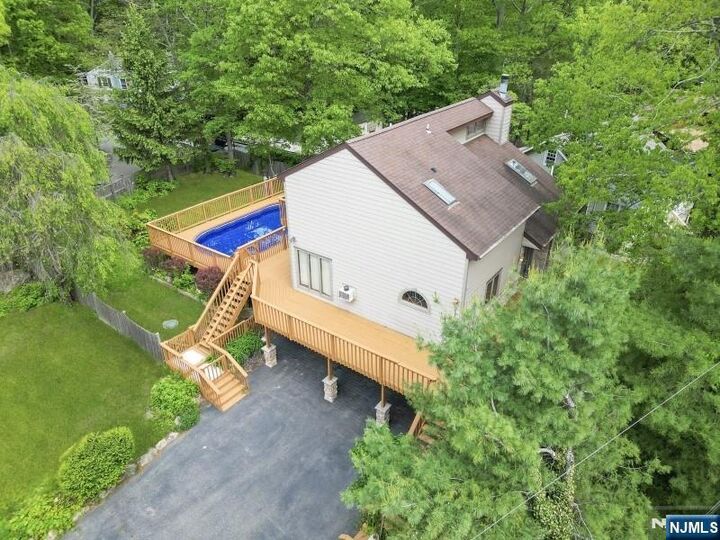 530 Lake Shore Drive  West Milford NJ 07421 photo