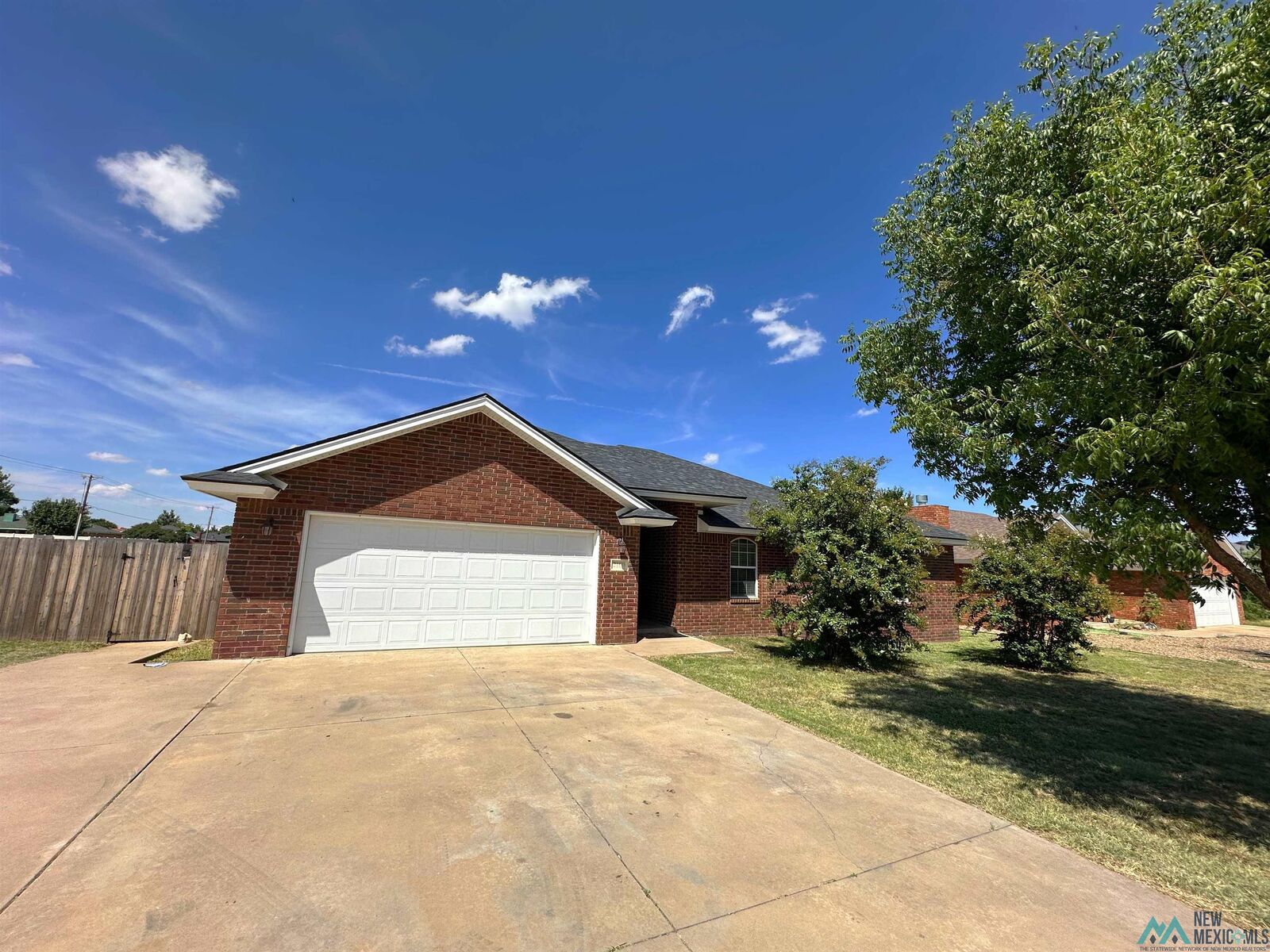 Property Photo:  2100 Reese Drive  NM 88101