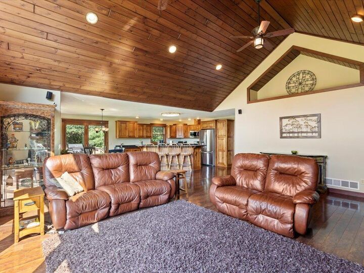 Property Photo:  1572 44th Street SW  MN 56474 