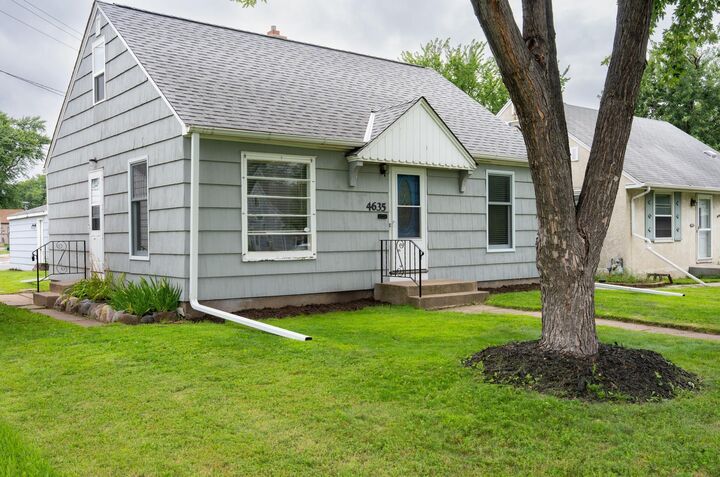 Property Photo: 4635 Thomas Avenue N MN 55412