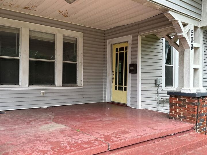 Property Photo:  509 N Ross Avenue  TX 76667 