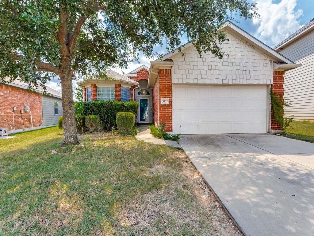 Property Photo:  3152 Middleview Road  TX 76108 