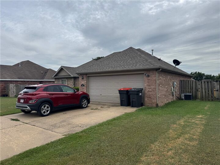 Property Photo:  1483 Leesburg Avenue  AR 72764 