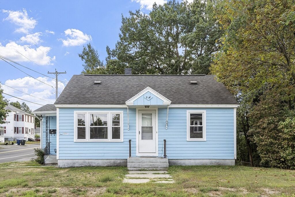 Property Photo: 257 Spruce St MA 01453