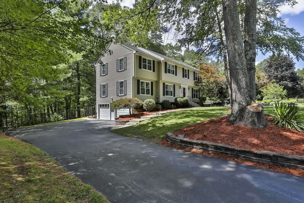 Property Photo:  22 Cathedral Cir  NH 03063 