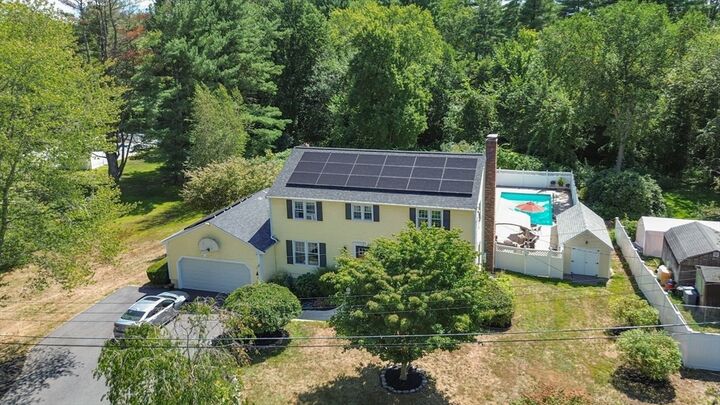 Property Photo:  3 Russell Rd  MA 01720 